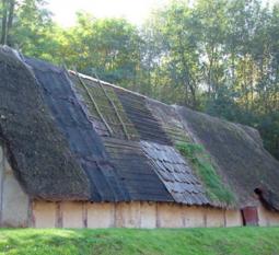 Maison préhistorique
