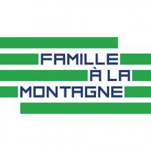 Famille à la montagne 